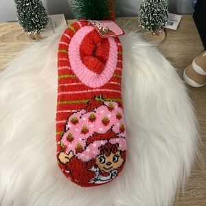 Strawberry Shortcake Slipper Socks NWT Sz 4-10